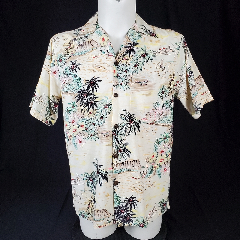 Go Barefoot Men's Hawaiian Shirt (M)